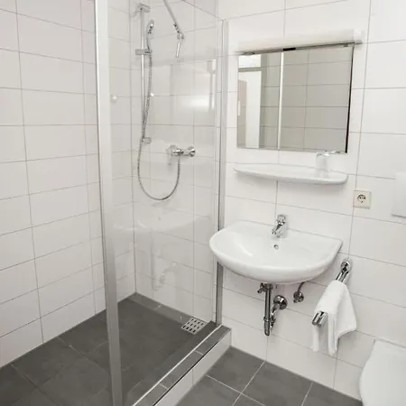 Appartis - Boardinghouse Am Klostersee Sindelfingen Buitenkant foto